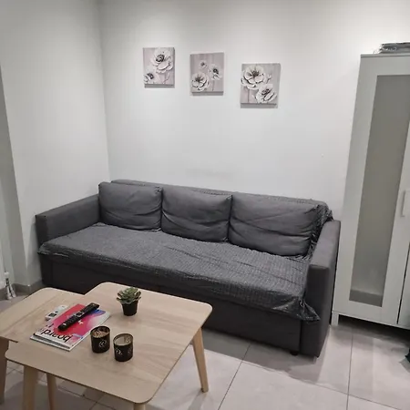 Cozy Apartment At King George Str Pagkrati-3